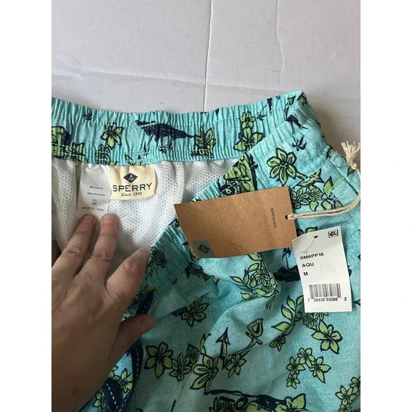 NWT - Sperry Men’s size Medium M Swim Shorts - Picture 3 of 7